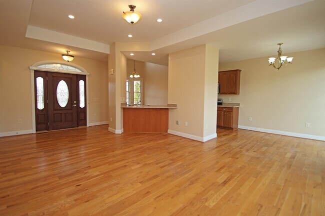 Building Photo - 17888 Mountain Valley Rd