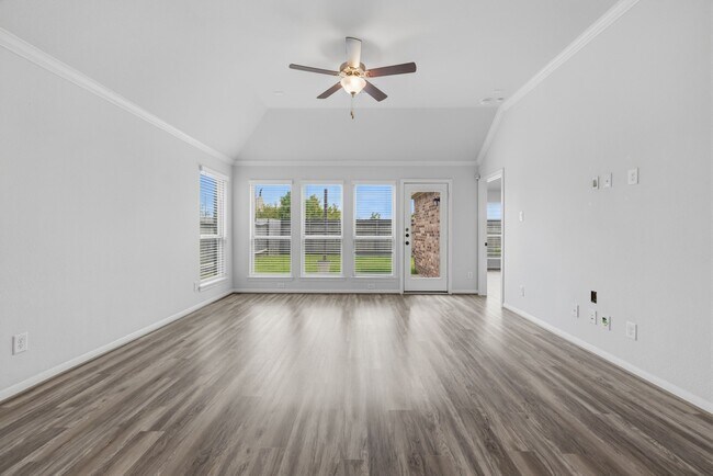 Building Photo - 31115 Albany Brook Ln