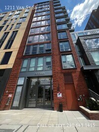 Building Photo - 1211 Van St SE