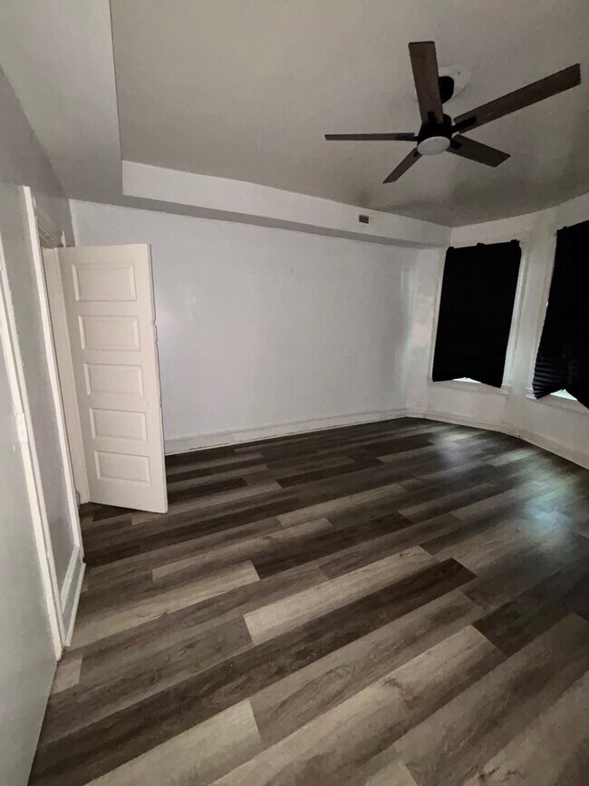 Building Photo - 292X Parkwood Ave