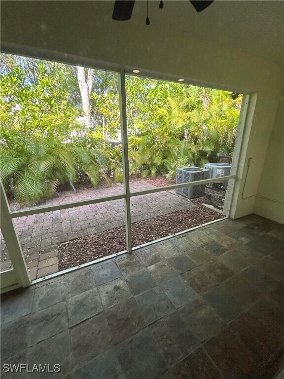 Building Photo - 8159 Pacific Beach Dr