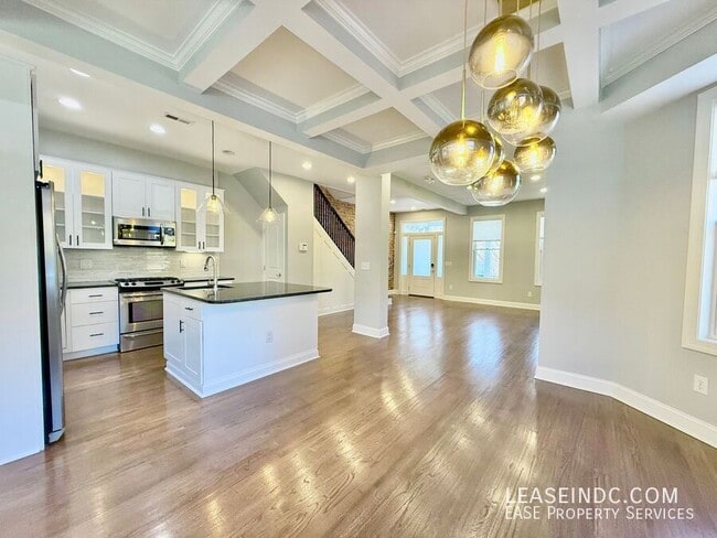 Building Photo - 4429 9th St NW