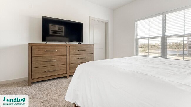 Building Photo - 2740 Village Crossing Blvd