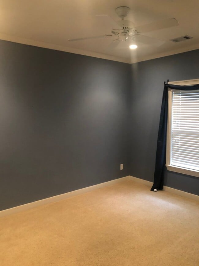 Building Photo - Mill Creek Subdivision