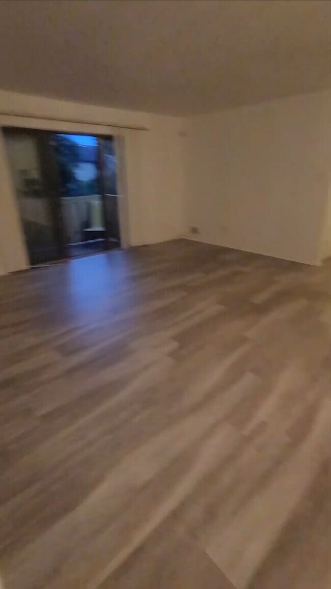 Building Photo - 1303 Morris Ct