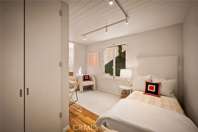 Building Photo - 4750 Poe Ave