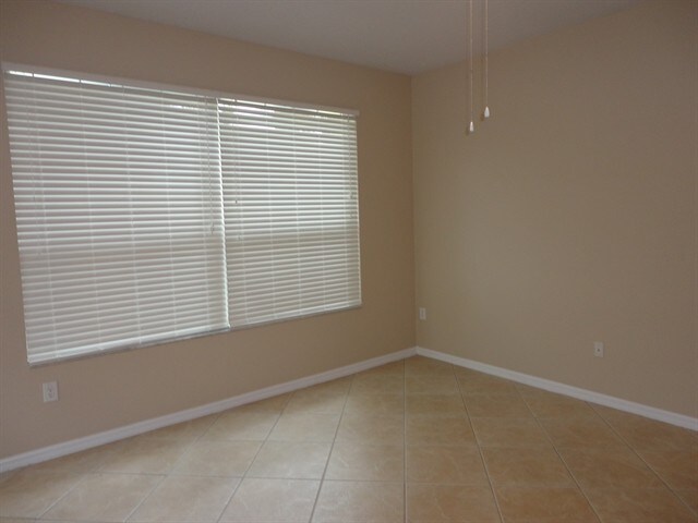 Building Photo - 8845 Cypress Hammock Dr