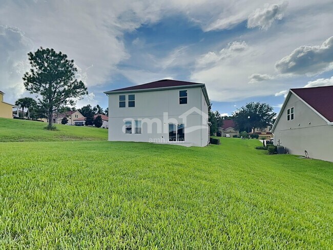 Building Photo - 220 Crestrun Loop