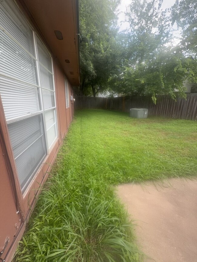 Building Photo - 3611 Macon Pl Ct