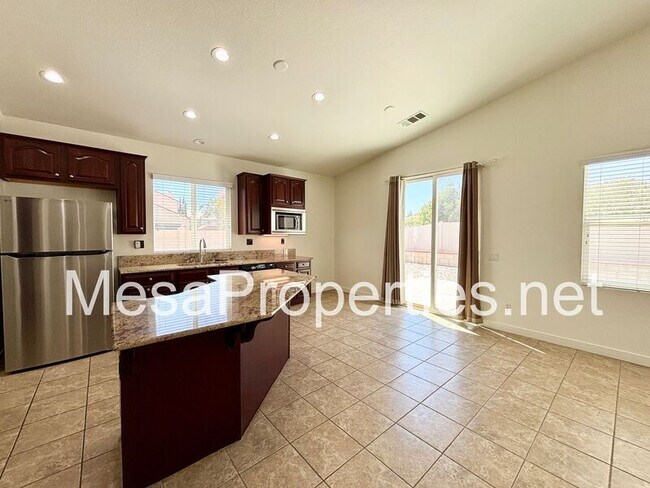 Building Photo - 15818 Iron Canyon Ln