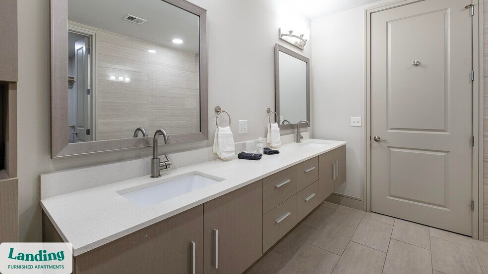 Building Photo - 1414 Wood Hollow Dr