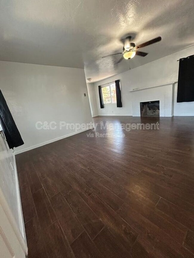 Building Photo - 808 E Andrews Ave