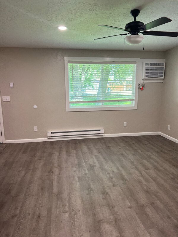 Building Photo - 1113-1115 Ivy St