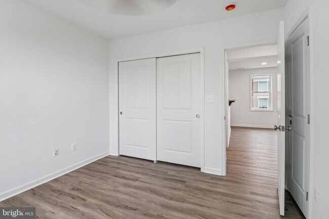 Building Photo - 303 Seaton Pl NE