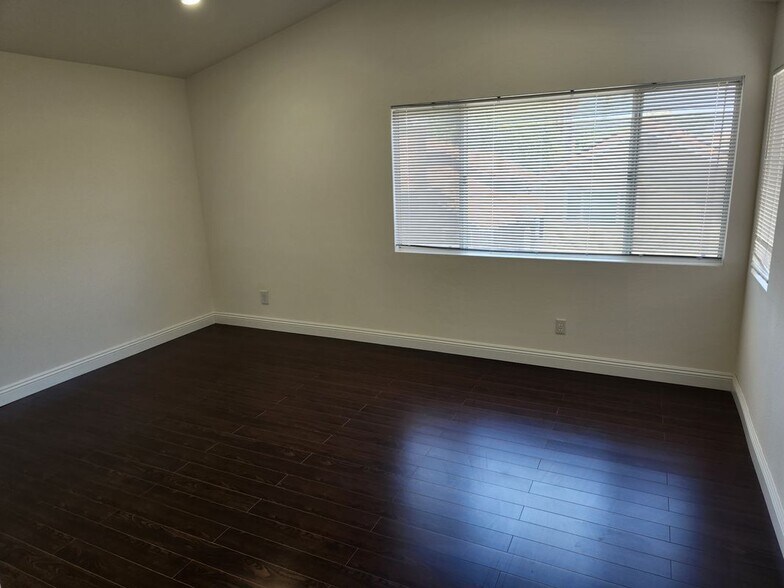 Building Photo - 13079 Winterpark Way