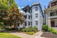 Building Photo - True Ghent Beauty 2/1 Move in Now