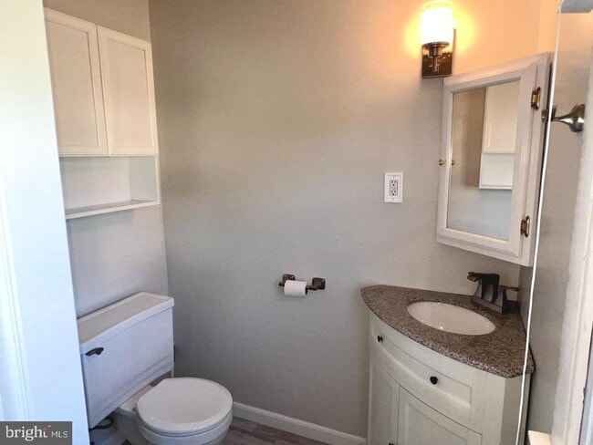 Building Photo - 918 Rockwell Rd