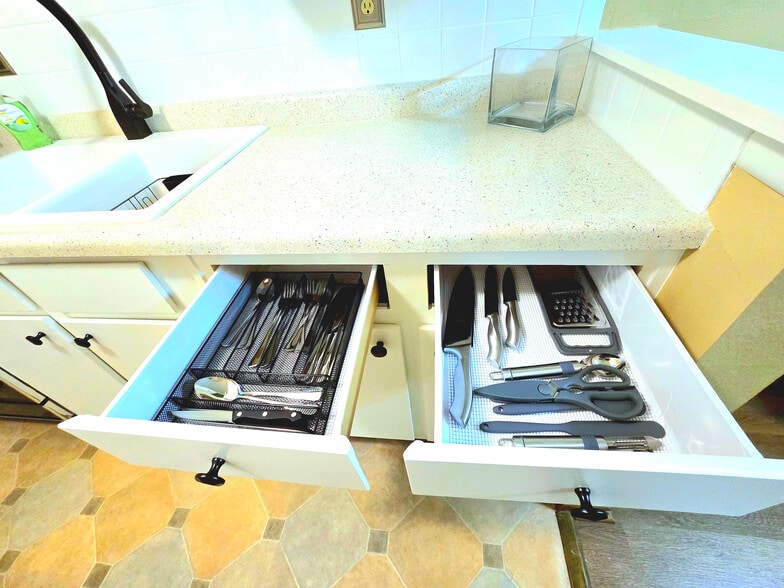 Building Photo - 3034 SW Lydia Ave