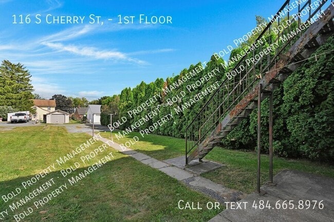 Building Photo - 116 S Cherry St