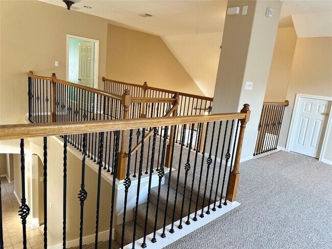 Building Photo - 3723 Tumbling Falls Dr