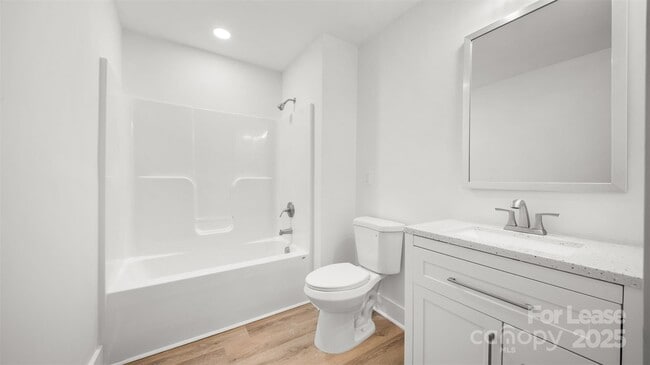 Building Photo - 55 Reed St NE