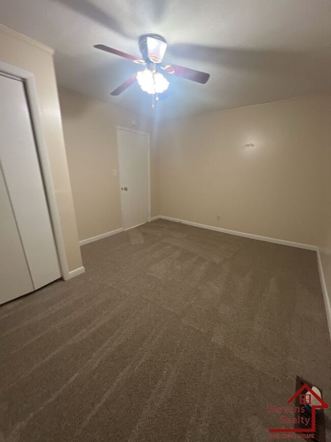 Building Photo - 3236 Hwy 70 E