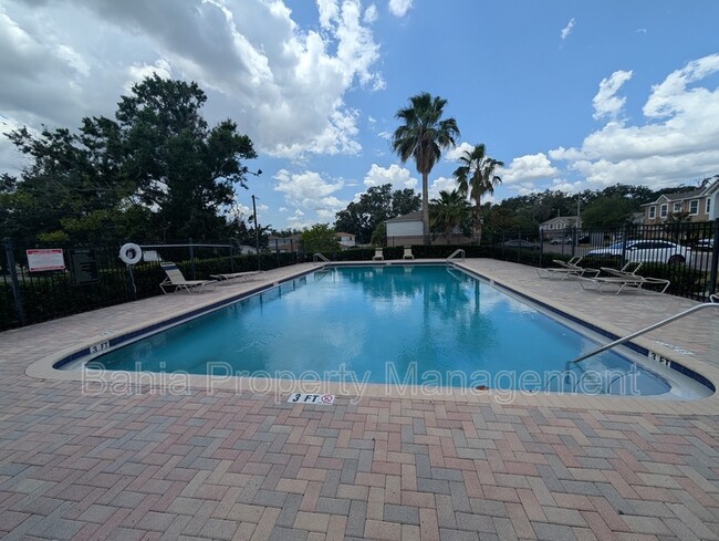 Building Photo - 4547 Ashburn Square Dr