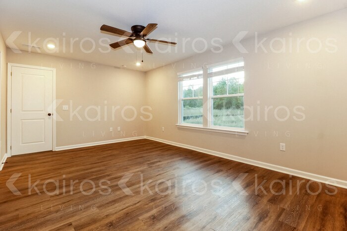 Building Photo - 52 Cottage Grove Dr