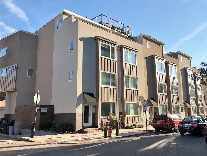 Exterior view - 211 Brown St