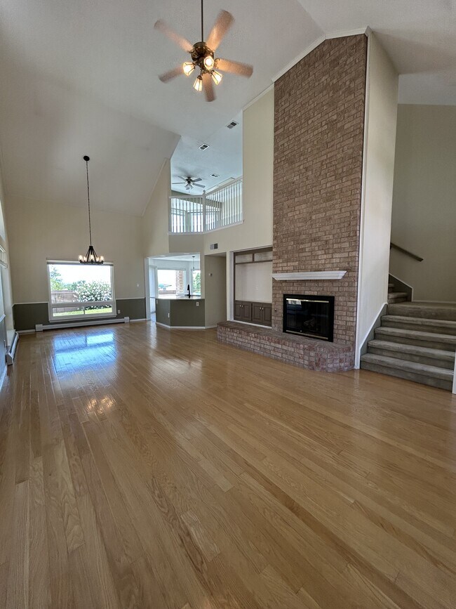 Building Photo - 8316 Calle Primera NW