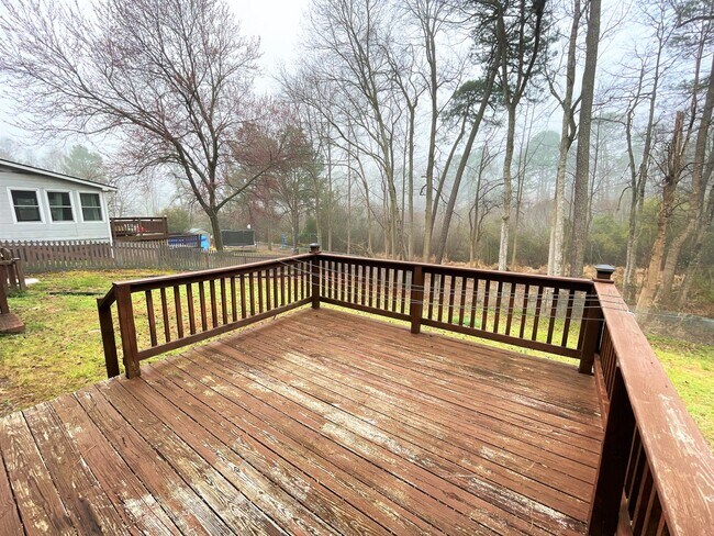 Building Photo - Updated 4 Bedroom / 3 Bathroom with In-Law Suite in Jack Britt School District!