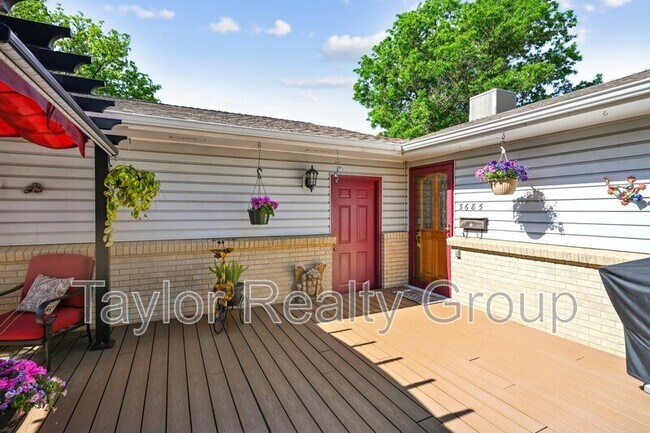 Building Photo - 3685 W 90th Pl