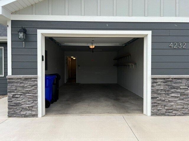 Building Photo - 4232 Winfield St