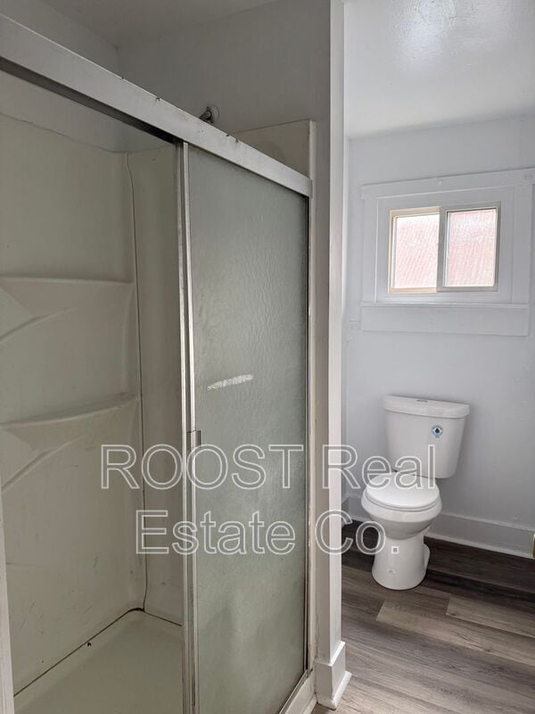 Building Photo - 124 S Chillicothe St