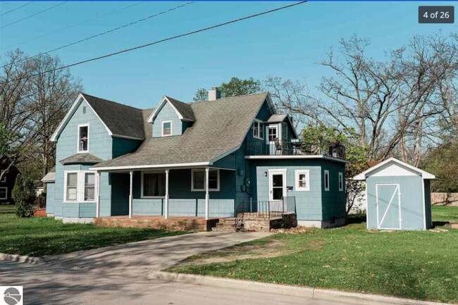 Building Photo - 302 W Fifteenth St