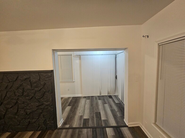 Building Photo - 37252 Jefferson Ave