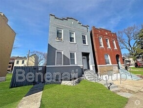 Building Photo - 2927 Nebraska Ave