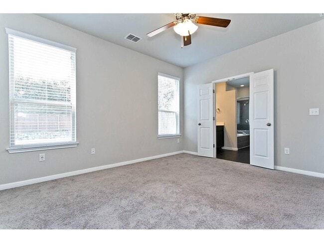 Building Photo - 9802 Tanglemede St