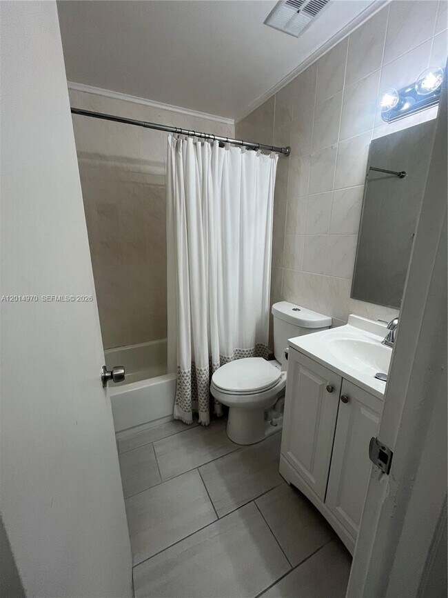 Building Photo - 15609 SW 73rd Cir Terrace