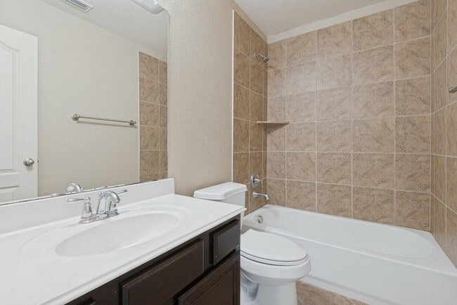 Building Photo - 594 Louder Way
