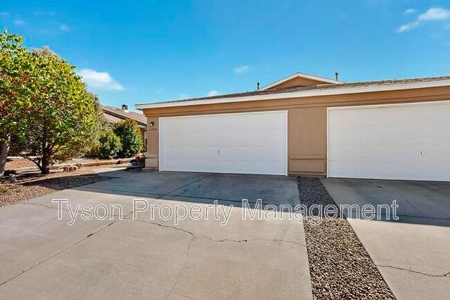 Primary Photo - 11204 Miravista Pl SE
