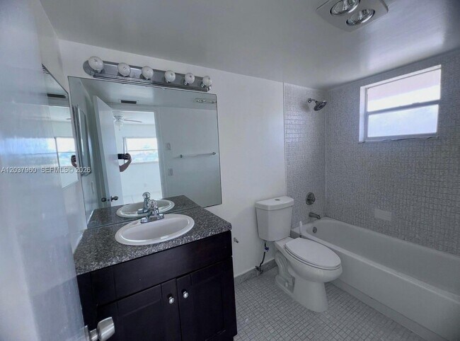 Building Photo - 2430 SW 81st Ave