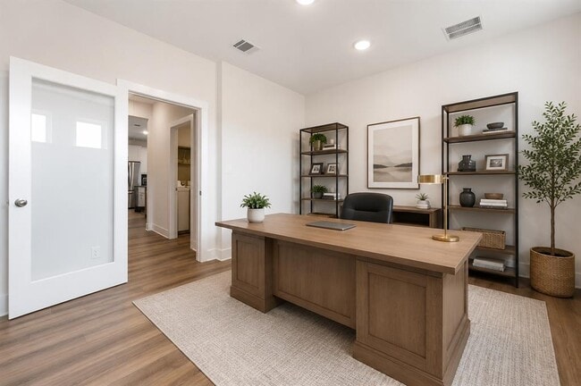 Building Photo - 779 Founders Ridge