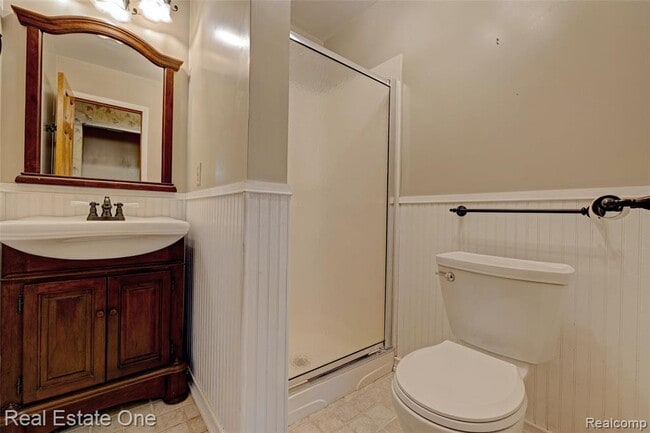 Building Photo - 5307 Metamora Rd