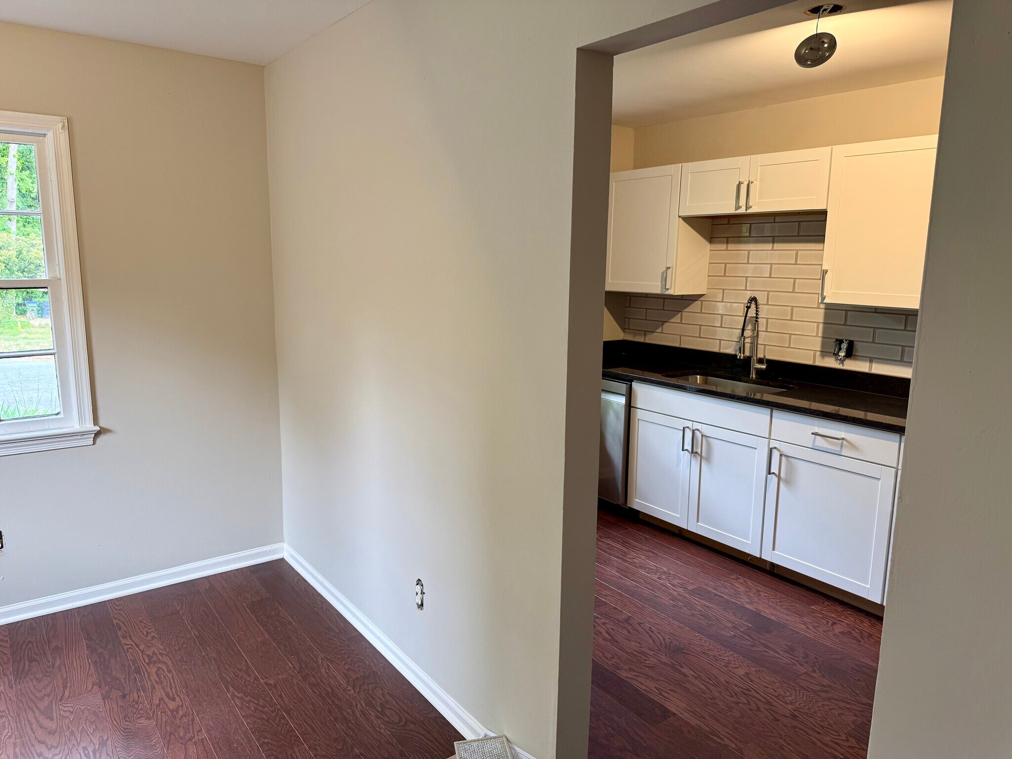 Building Photo - 727 Olde Greenwich Cir