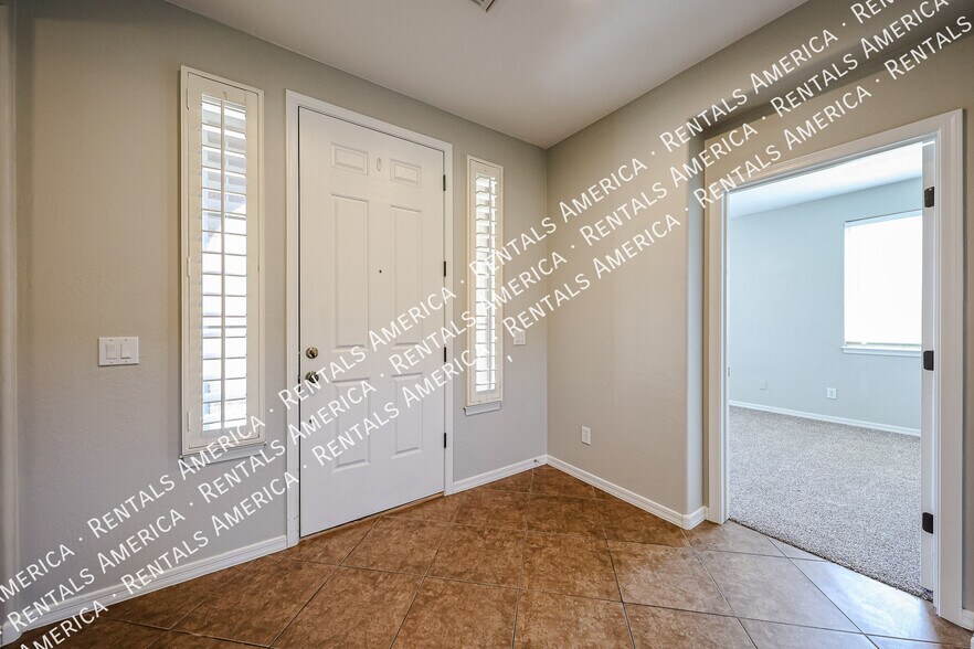 Building Photo - 3746 S Star Canyon Dr