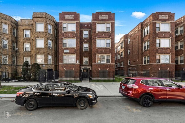Building Photo - 7120 S East End