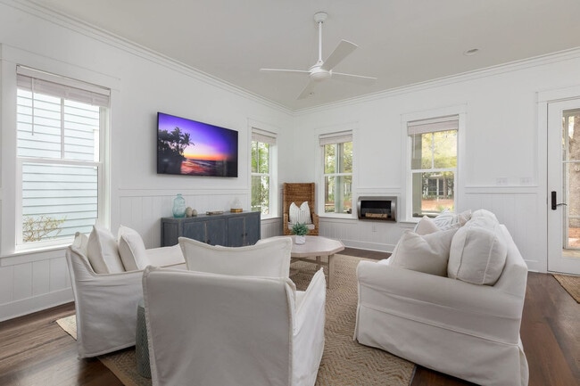 Building Photo - 80 East Royal Fern Way