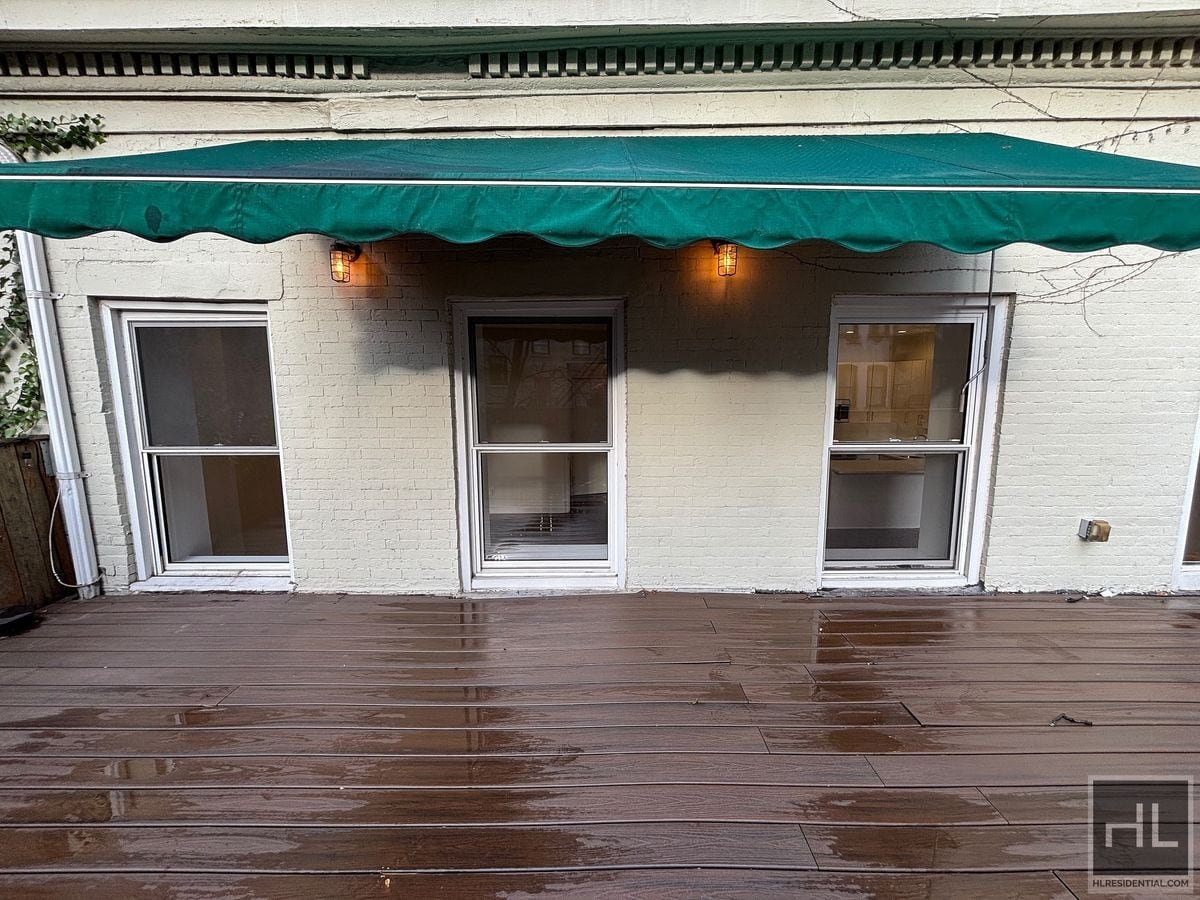 Building Photo - WEST 9 AVE