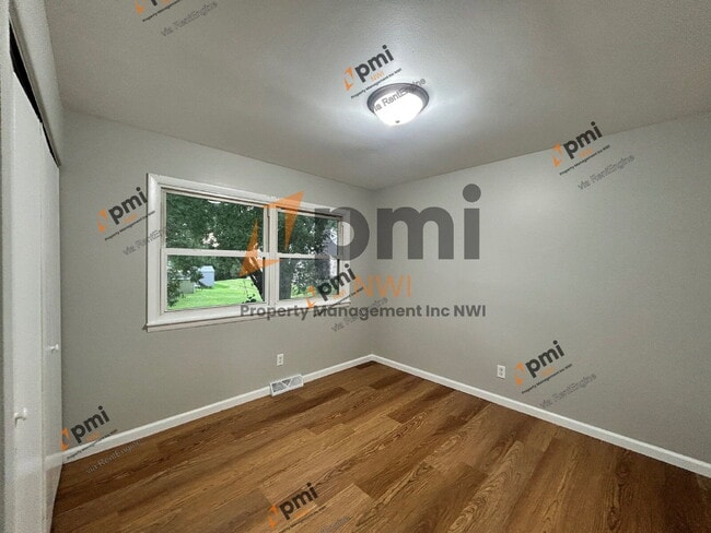 Building Photo - 1607 Monticello Park Dr